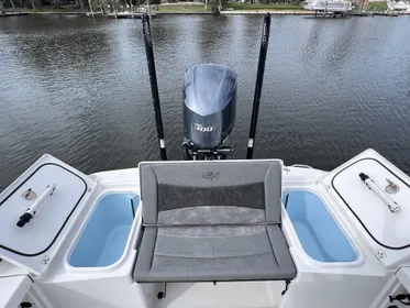 2020 Crevalle 26 HCO YAMAHA 300 LOADED