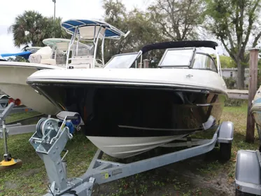 2023 Bayliner VR4