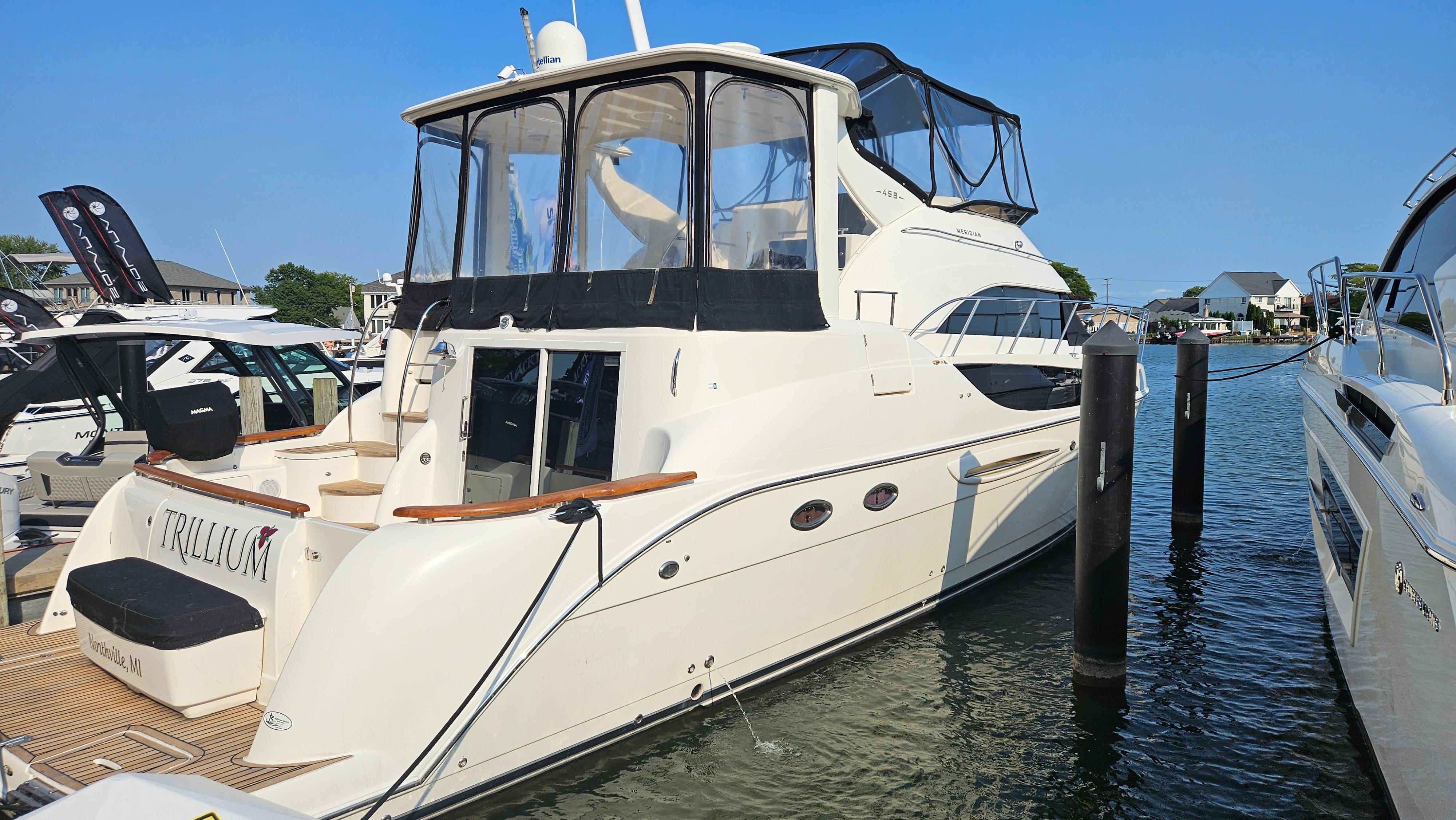 Used Meridian Cockpit Motoryacht Harrison Township