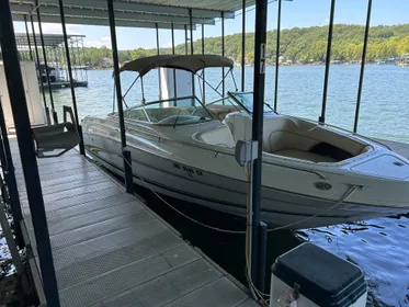 2001 Sea Ray 260 Bow Rider