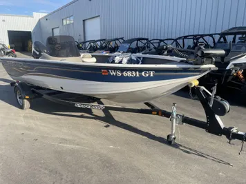 2005 Crestliner Fish Hawk 1750 SC