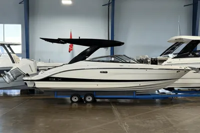 2024 Sea Ray SLX 260 Outboard