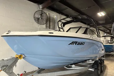 2024 Yamaha Boats AR220