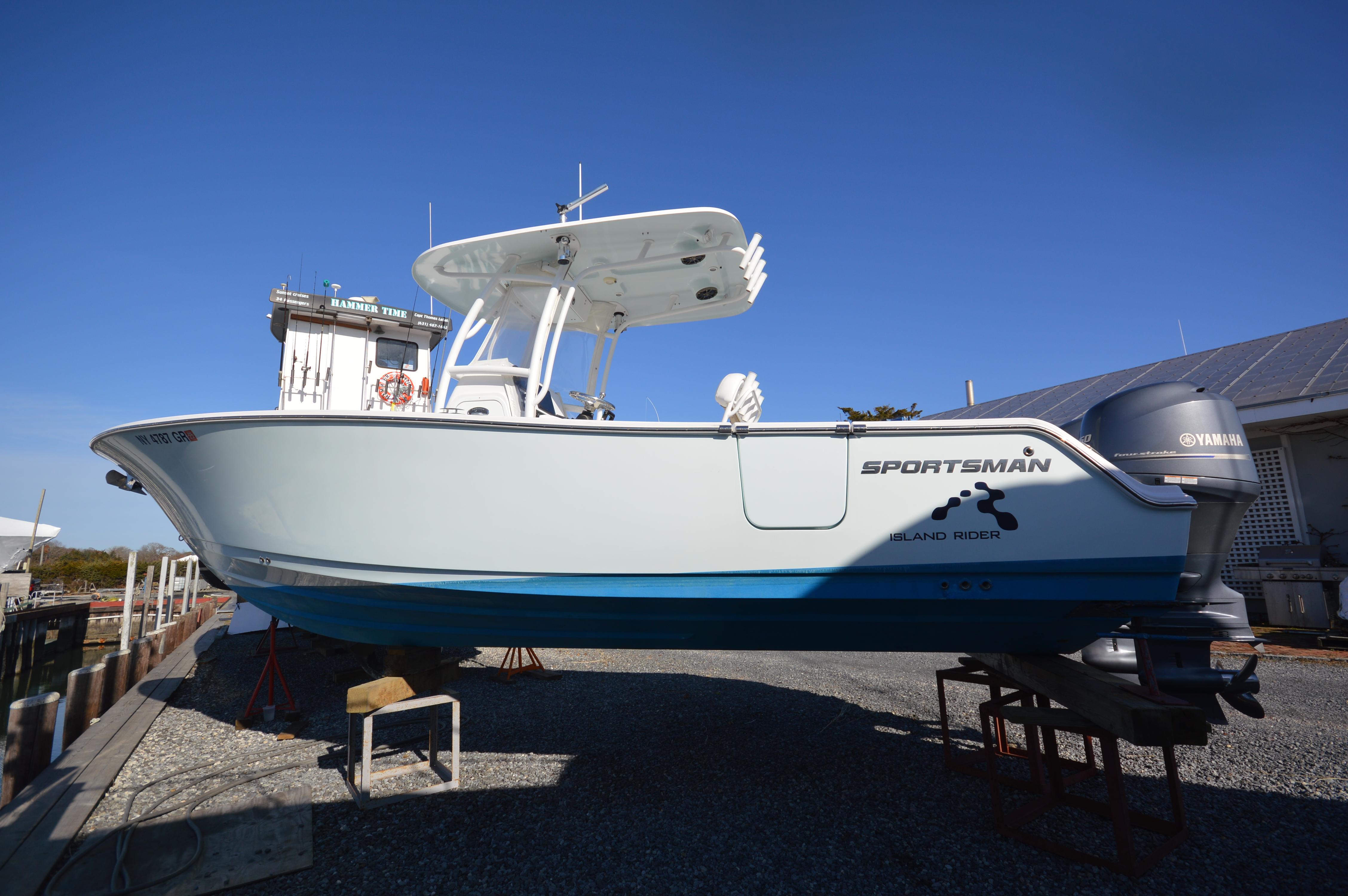 2015 Sportsman 25 CENTER CONSOLE