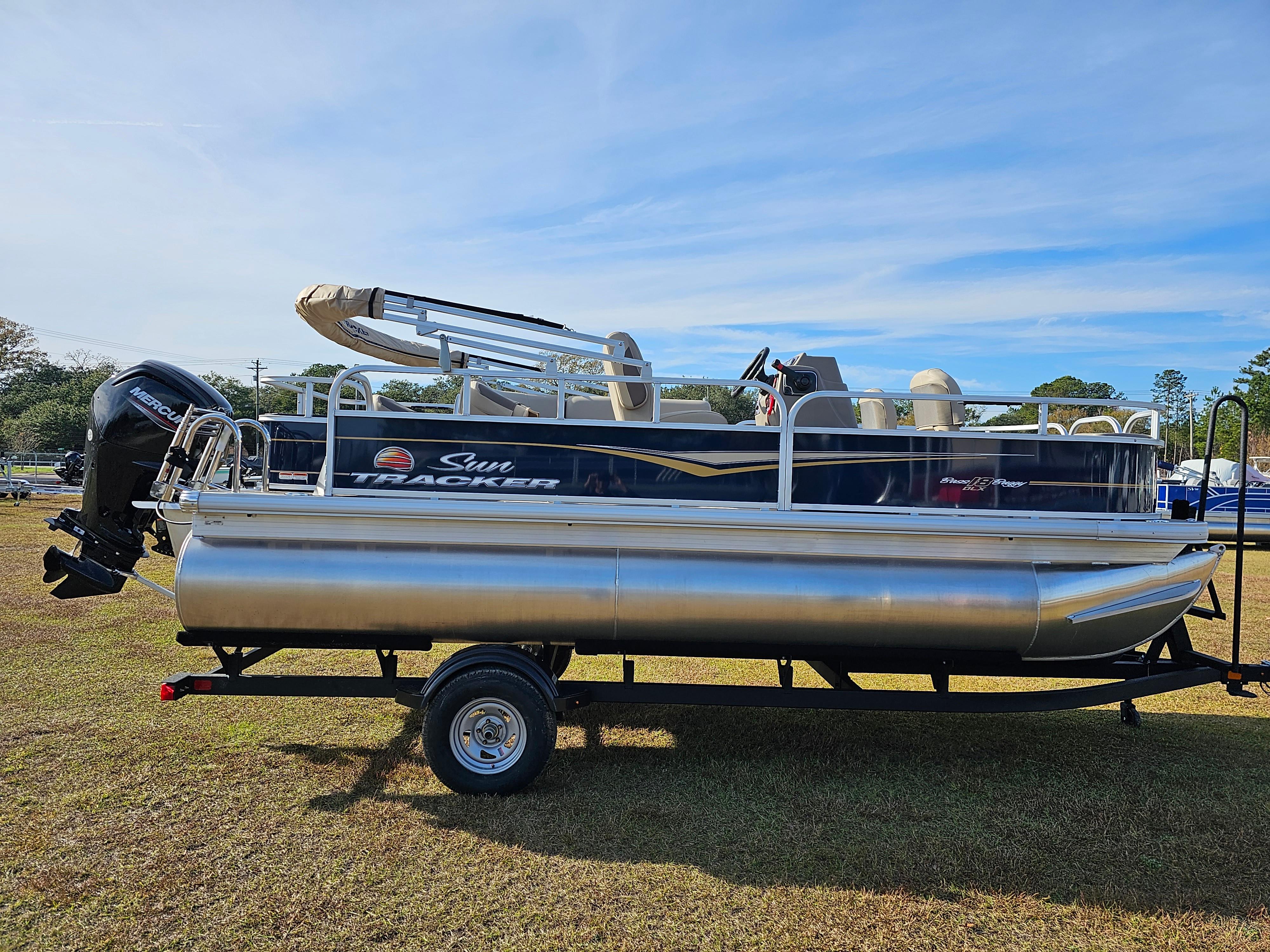 New 2024 Sun Tracker Bass Buggy 18 DLX, 29461 Moncks Corner - Boat
