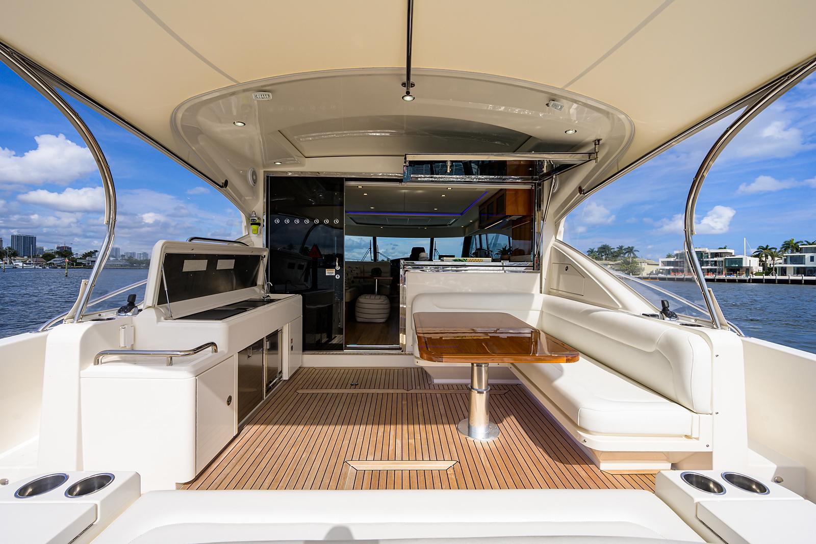 2019 Riviera 5400 Sport Yacht