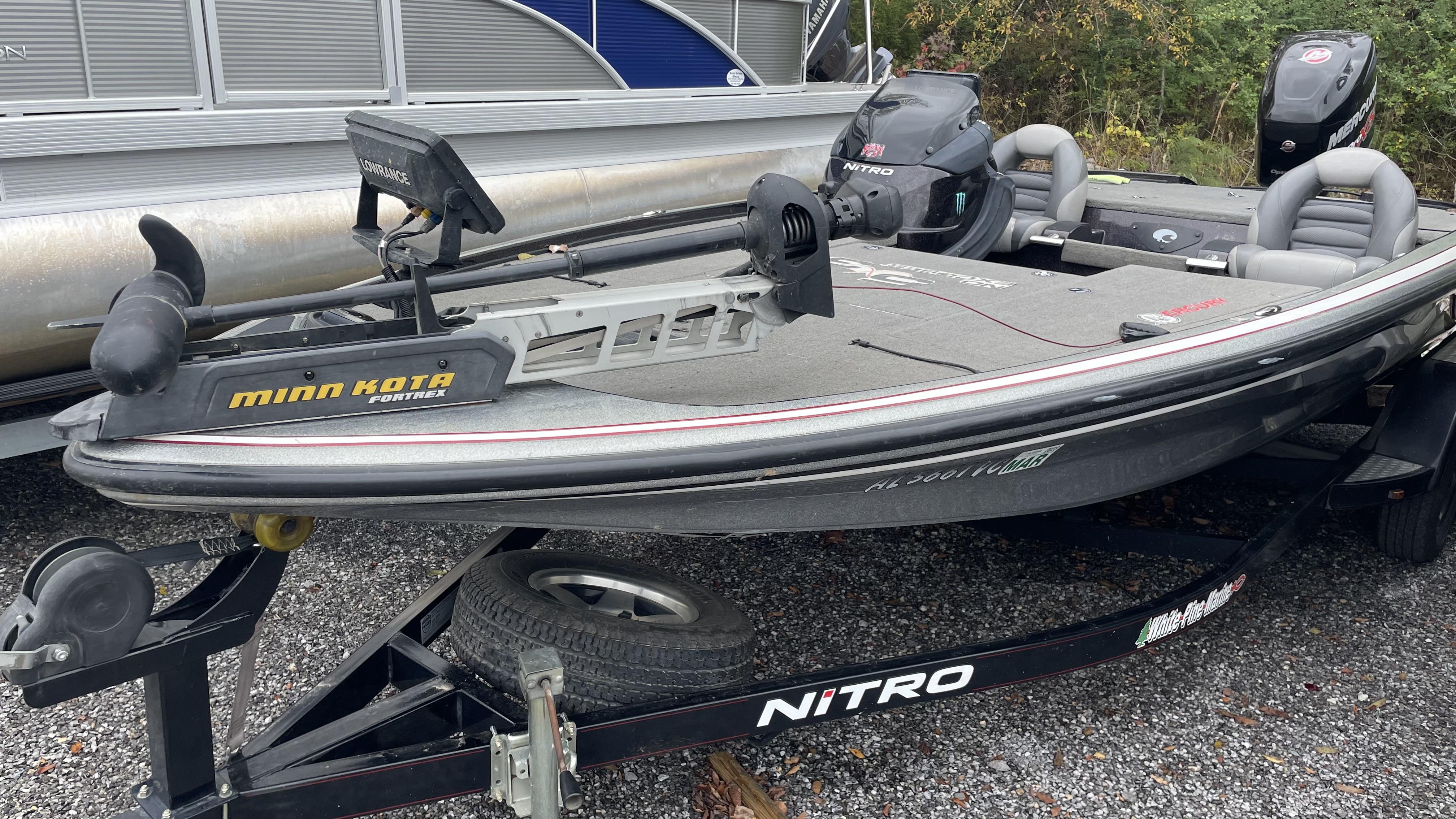 nitro bass boats