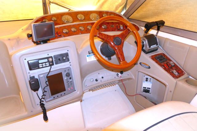 1997 Maxum 3000 SCR