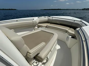 2020 Boston Whaler 280 Outrage