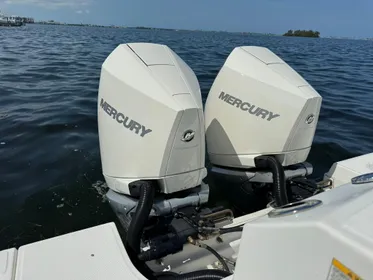 2020 Boston Whaler 280 Outrage