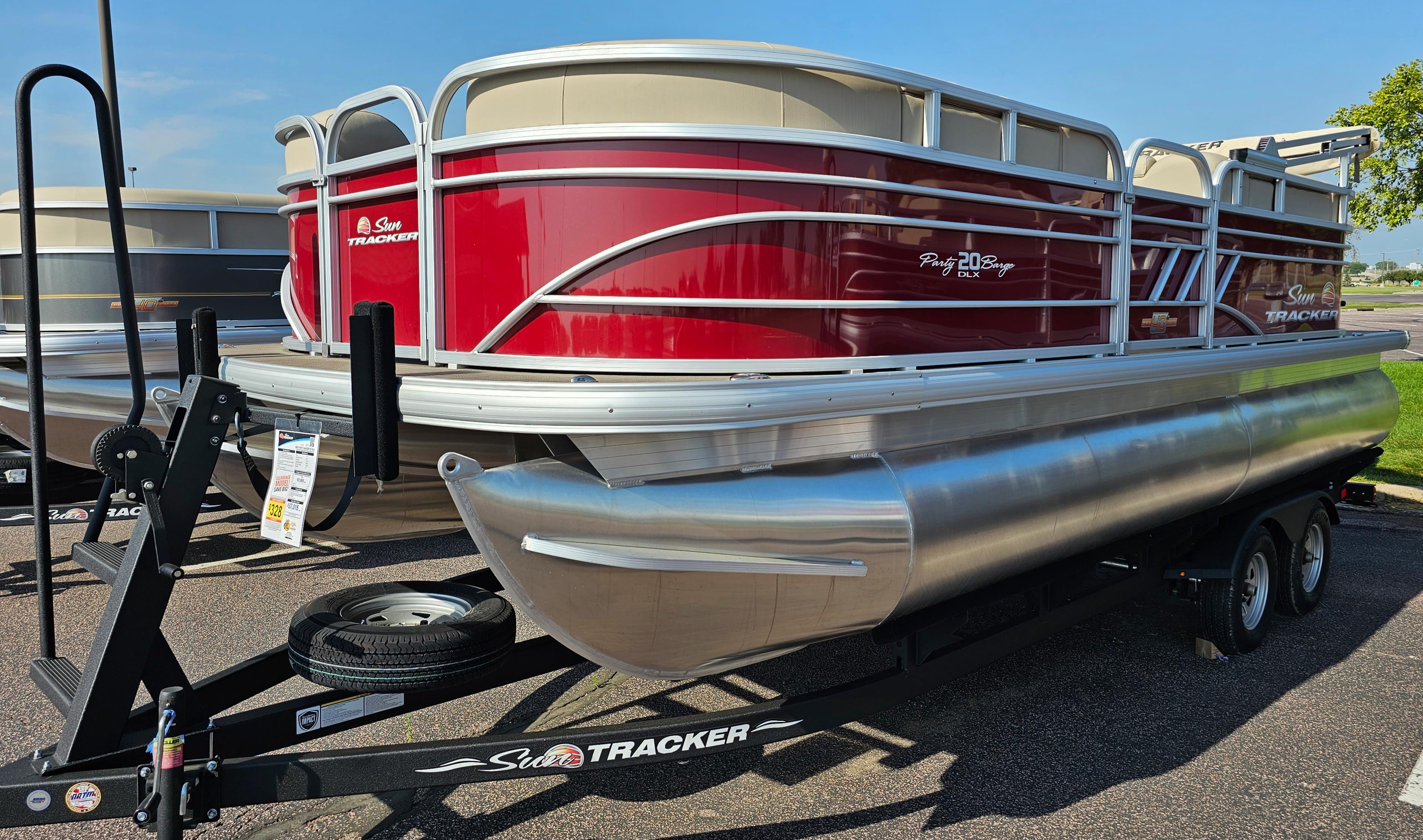 New 2023 Sun Tracker Party Barge 20 DLX, 57301 Mitchell - Boat Trader