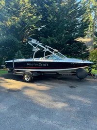 2005 MasterCraft X9