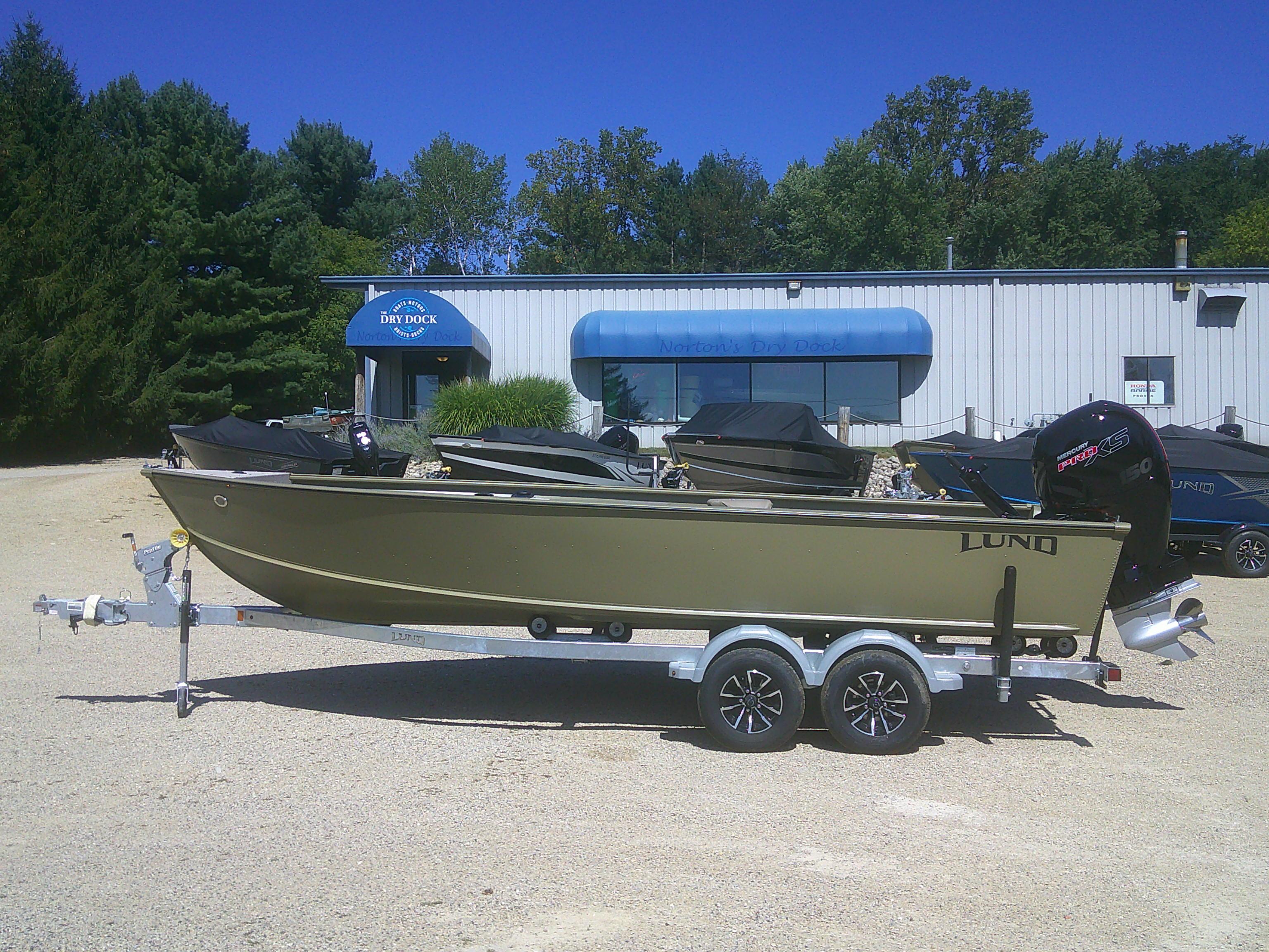 Explore Lund 2075 Alaskan Tiller boats for sale - Boat Trader