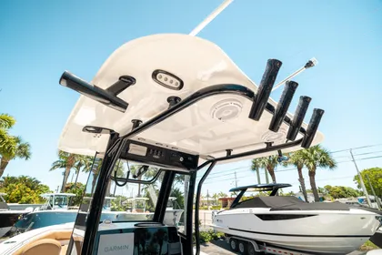 2024 Sea Hunt Ultra 255 SE