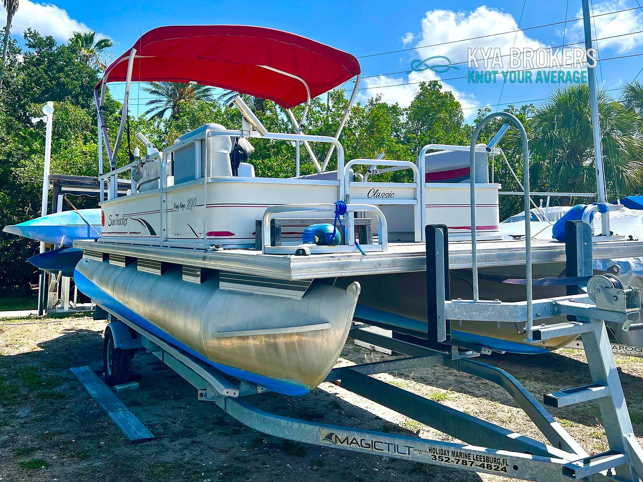 Used 2009 Sun Tracker 200 Party Barge Classic, 34285 Venice - Boat Trader