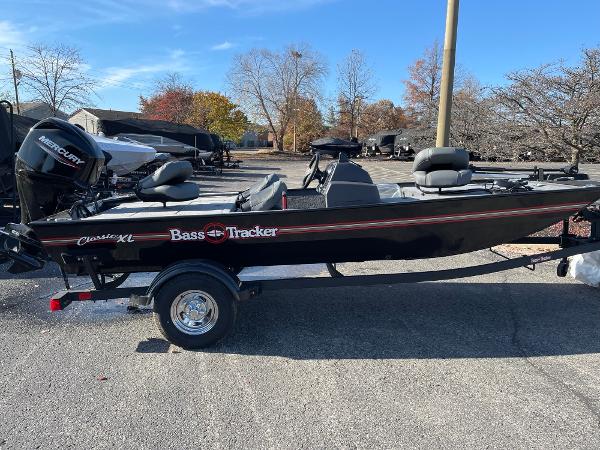 New 2024 Tracker Bass Tracker Classic XL, 47129 Clarksville - Boat Trader