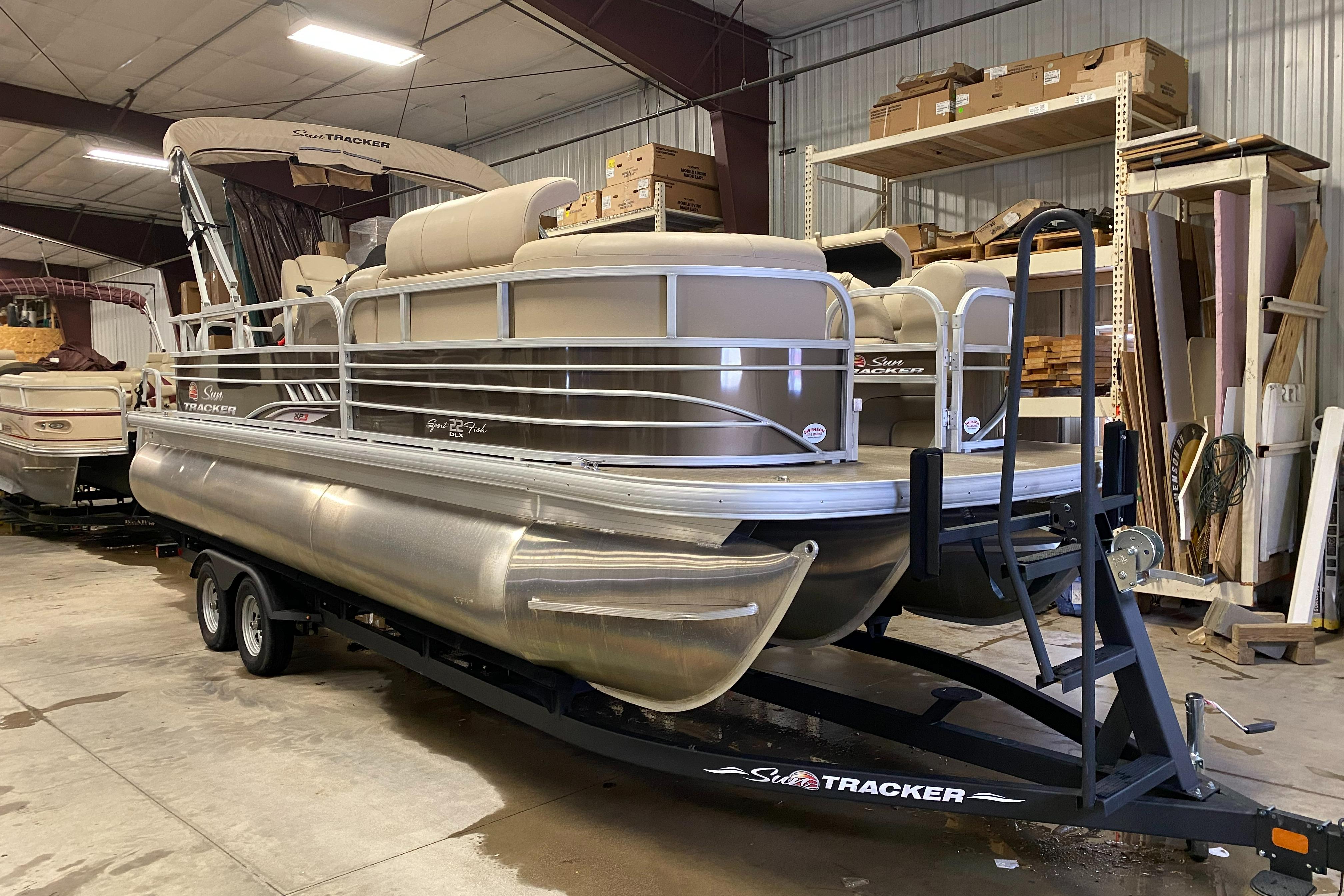 Used 2021 Sun Tracker Sportfish 22 DLX XP3, 58701 Minot - Boat Trader