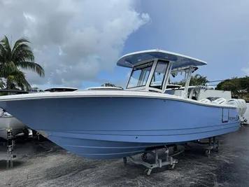 2024 Robalo R270