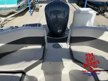 2016 Chaparral 250 SUNESTA SUNCOAST