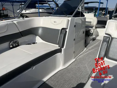 2016 Chaparral 250 SUNESTA SUNCOAST