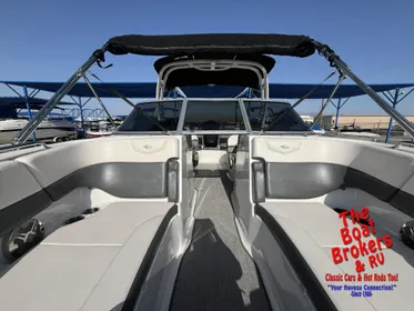 2016 Chaparral 250 SUNESTA SUNCOAST