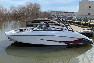 2019 Yamaha Boats 240AR