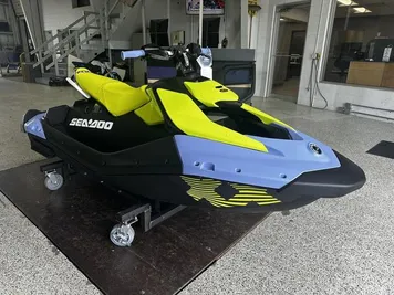 2024 Sea-Doo Waverunner Spark® Trixx™ For 3 Rotax® 900 ACE™ - 90 Ibr