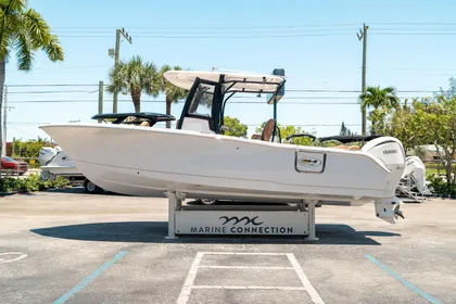 2024 Sea Hunt Ultra 255 SE