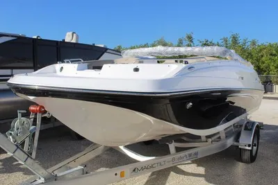 2023 Hurricane SunDeck Sport 188 OB