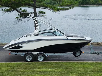 2013 Yamaha Boats 212X