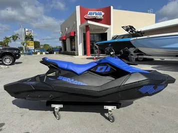 2023 Sea-Doo Waverunner SparkTRIXX