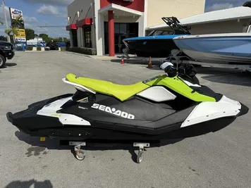 2023 Sea-Doo Waverunner Spark