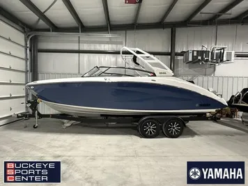 2024 Yamaha Boats 252S