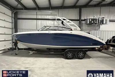2024 Yamaha Boats 252S
