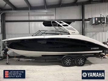 2024 Yamaha Boats 252S