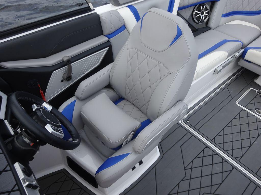 2021 Tige ZX Class 25 ZX | Bay Marine and Sports Center