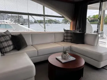 2015 Princess 60