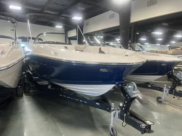 2023 Bayliner VR5 Bowrider