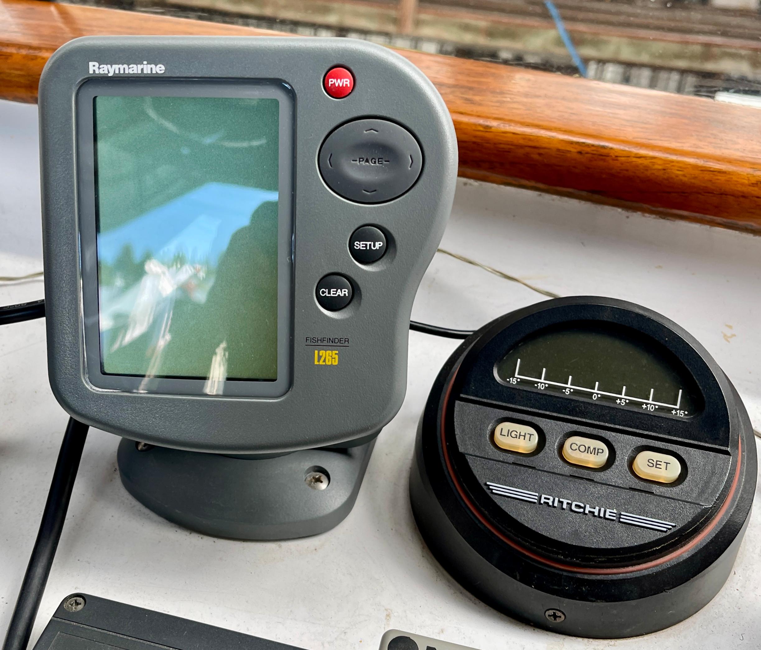 Depth Sounder/Compass