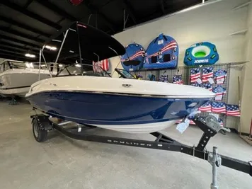 2023 Bayliner VR5 Bowrider