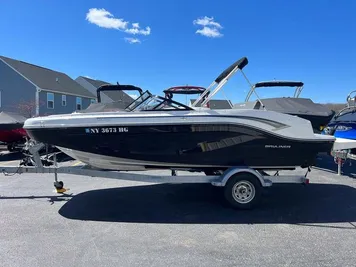 2022 Bayliner DX2050