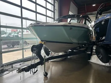 2024 Yamaha Boats 222SD