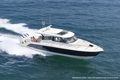 2025 Tiara Yachts 48 LE