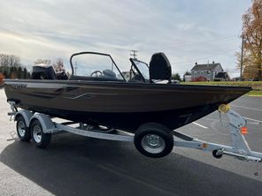 2023 Crestliner 1950 Super Hawk