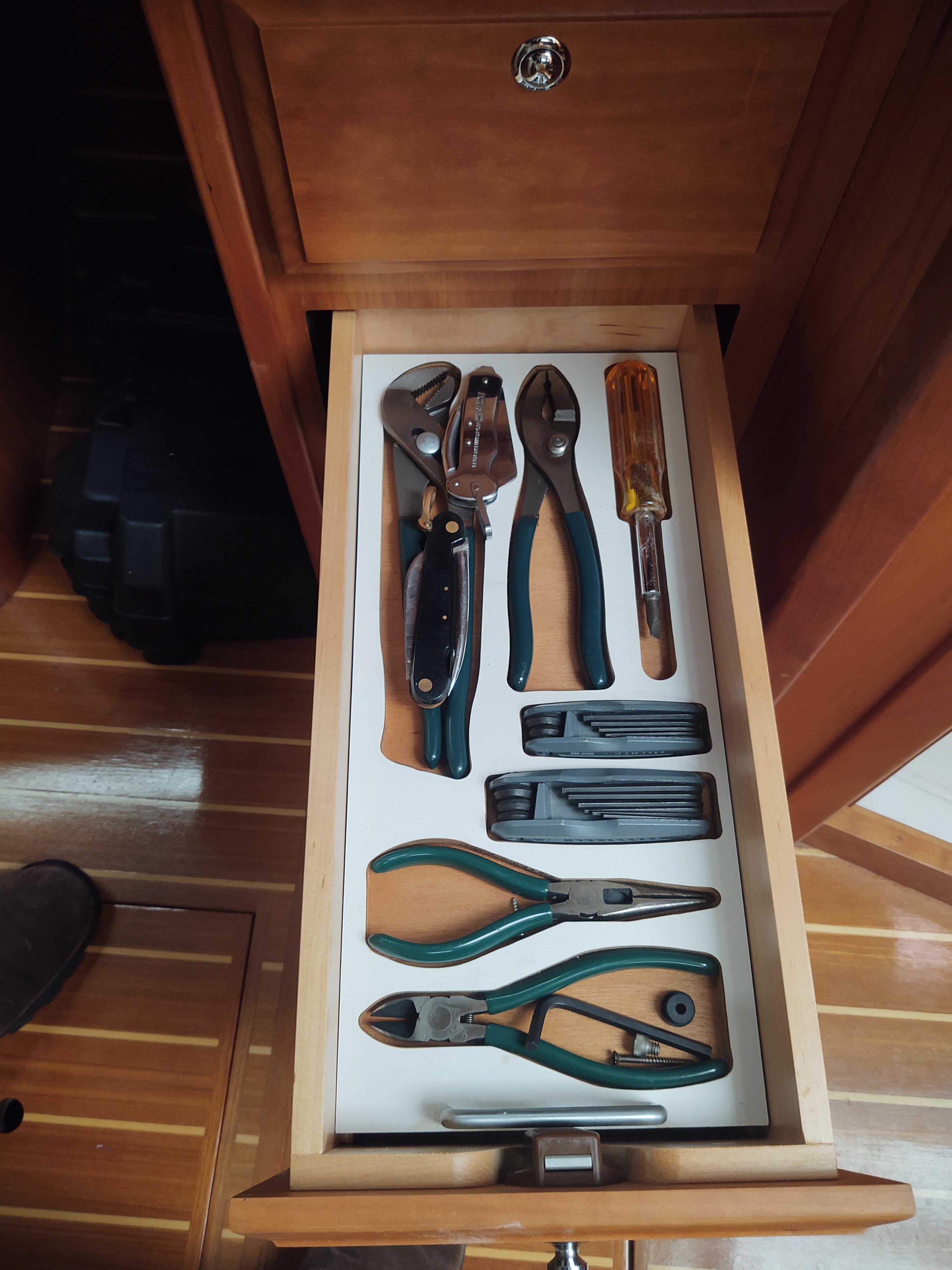 Sabre 386 Synergy built-in tool drawer