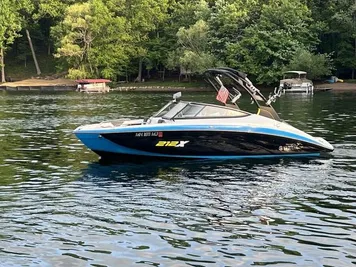 2022 Yamaha Boats 212XD