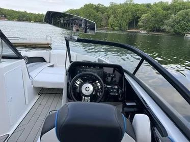 2022 Yamaha Boats 212XD