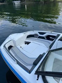 2022 Yamaha Boats 212XD