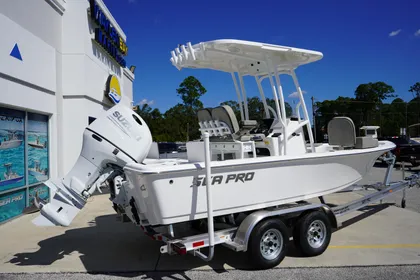 2024 Sea Pro 210 Bay