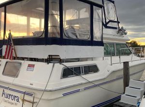 1983 Sea Ray 355T Aft Cabin